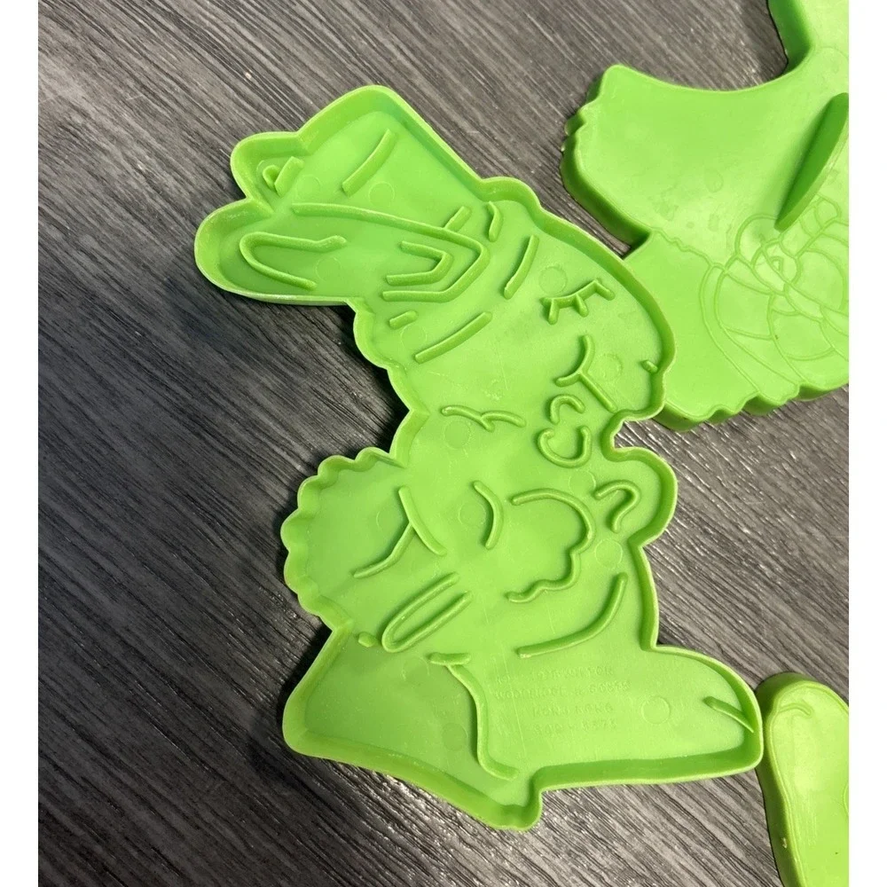 Lot‎ of 6 Vtg 1978 Wilton EASTER Cookie Cutters Plastic Chick Bunny Lamb Basket